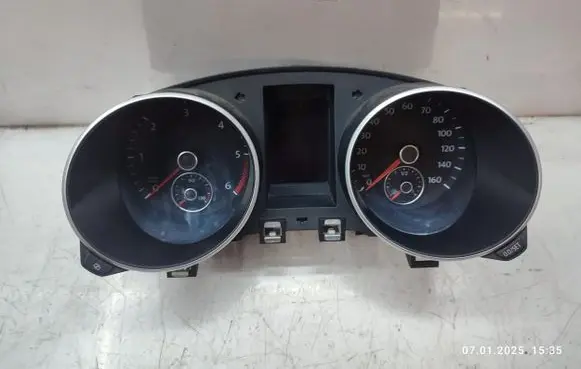 Volkswagen Golf VI Speedometer (instrument cluster) 5K0920971A