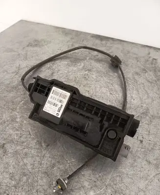 BMW X5 F15 Hand brake control module 686454602 6864546
