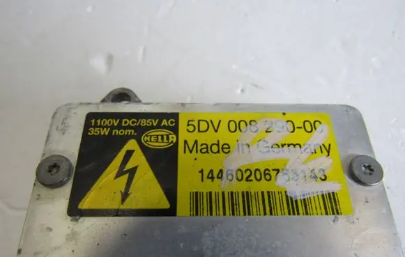 Mercedes-Benz R W251 Headlight ballast module Xenon 5DV00829000