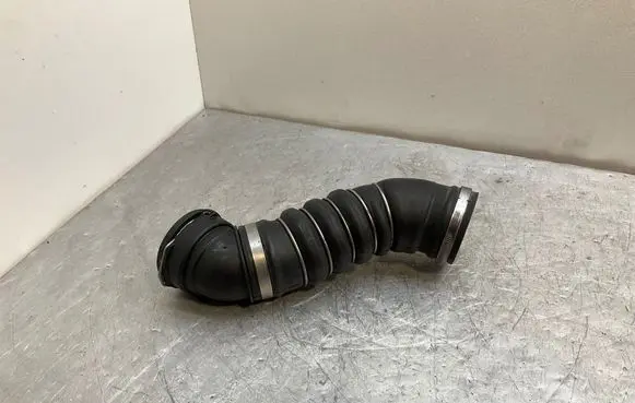 BMW 5 E60 E61 Intercooler hose/pipe 7789048 7600026