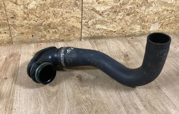 Intercooler hose/pipe