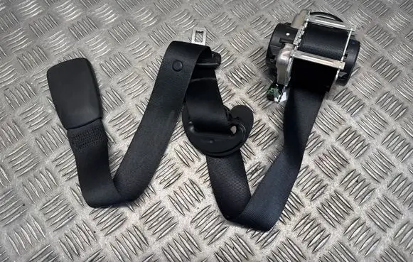 BMW 2 F45 Front seatbelt 627941300 031213