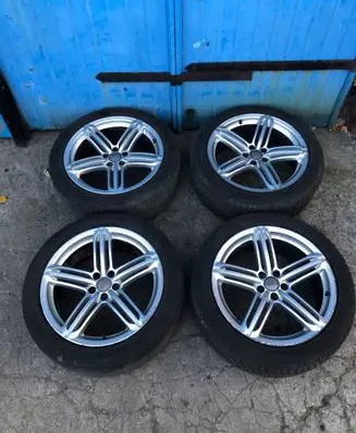Audi Q5 SQ5 R20 alloy rim 8R0601025BG