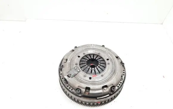 Opel Vivaro Clutch set kit 302052965R 301015679R 123107183R
