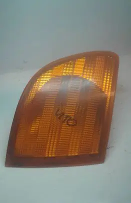 Mercedes-Benz Vito Viano W638 Front indicator light 6388200121 6R01489