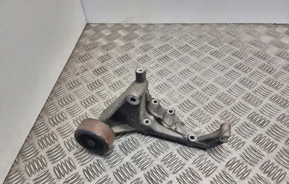 Generator/alternator bracket