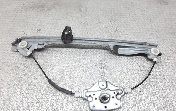 Rear door manual window regulator