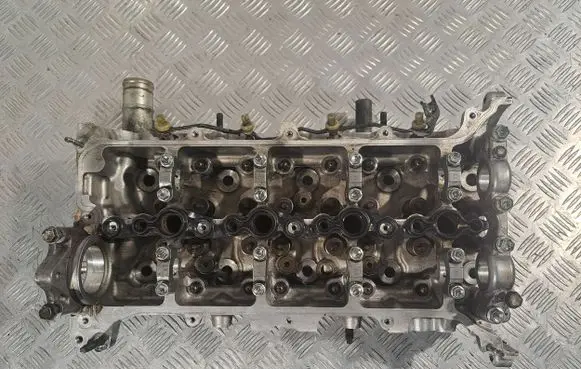 Toyota Avensis T250 Engine head 1110109375 22B04068 5200851
