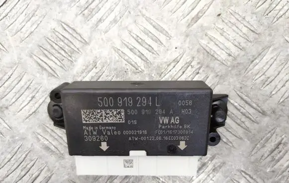 Volkswagen PASSAT B8 Parking PDC control unit/module 5Q0919294L