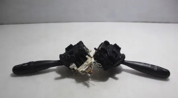 Toyota Yaris Light switch