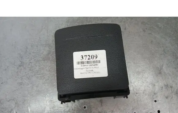 Volkswagen Golf V Cup holder