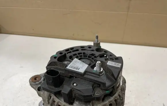 Audi A3 S3 8P Generator/alternator 06F903023F 0124525091