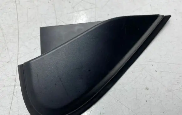 Nissan Pulsar Fender trim (molding) 638703ZL0A