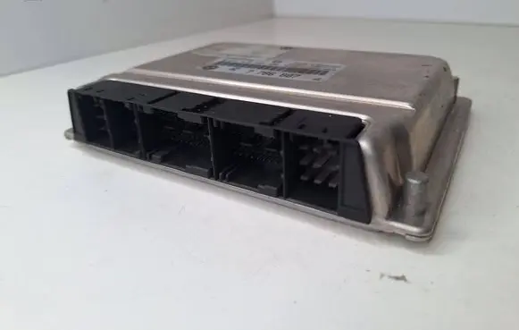 BMW 5 E39 Engine control unit/module 0281010205 7786887