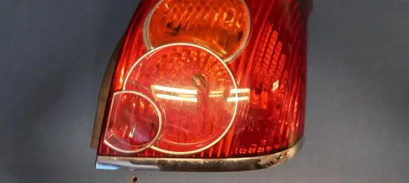 Toyota Avensis T250 Rear/tail lights RS102