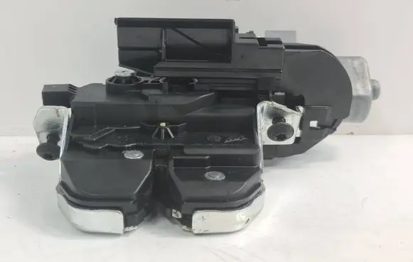 Porsche Cayenne (92A) Tailgate/trunk/boot lock/catch/latch 7P0827505M