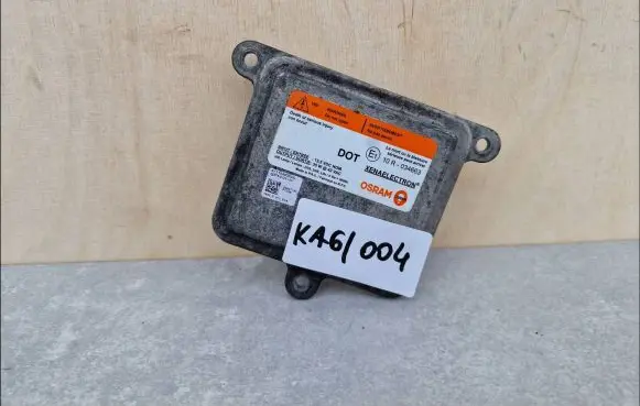 Ford Focus Headlight ballast module Xenon 10R-034663