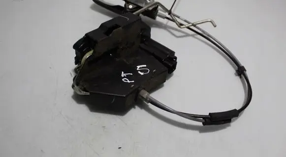 Hyundai i10 Rear door lock