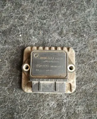Volkswagen Golf II Ignition amplifier control unit 191905351B