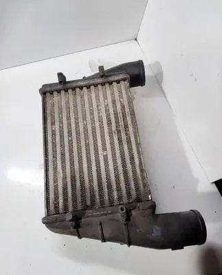Volkswagen PASSAT B5 Intercooler radiator 058145805A 1402007