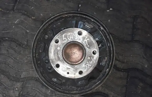 Suzuki SX4 Rear wheel hub NOCODE