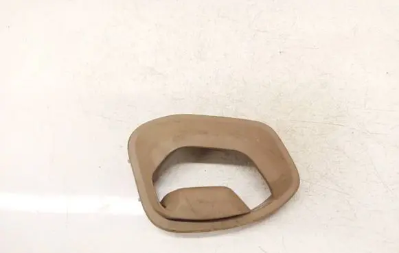 Volvo V70 Rear seat side bottom trim 9134220