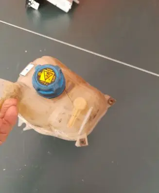 Peugeot Boxer Coolant expansion tank/reservoir