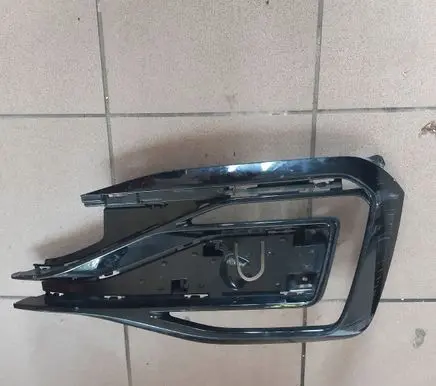 Volkswagen PASSAT B8 Front bumper lower grill 3G0853794B