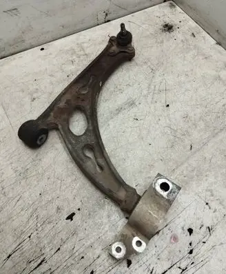 Volkswagen Touran I Front lower control arm/wishbone