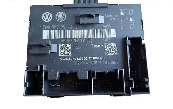 Skoda Yeti (5L) Door control unit/module 7N0959793D 7N0959793