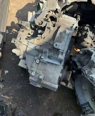 Volkswagen Polo V 6R Manual 6 speed gearbox QQR