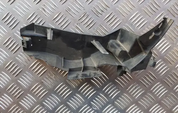 Mercedes-Benz CLA C117 X117 W117 Front bumper mounting bracket A1178880200