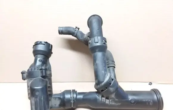 Audi A5 Sportback 8TA Engine coolant pipe/hose 04L121111H 04L121026R