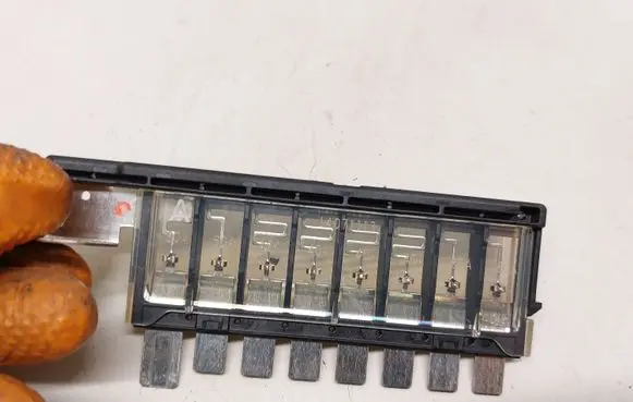 KIA Sportage Fuse 14071113