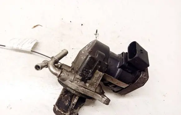 Mercedes-Benz B W245 EGR valve A6401401880