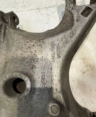 Ford Fusion II Rear wheel hub spindle/knuckle 5k651