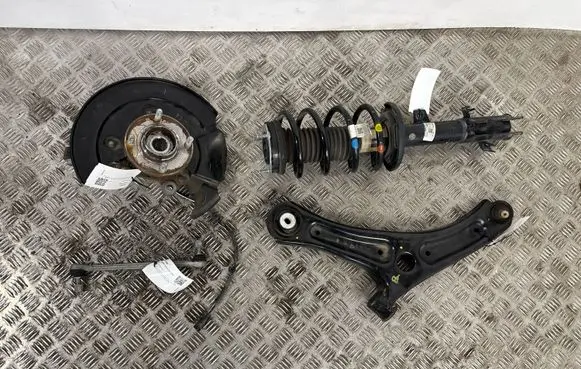 Ford Ecosport Front wheel hub spindle knuckle GN153051BA GN1518K001
