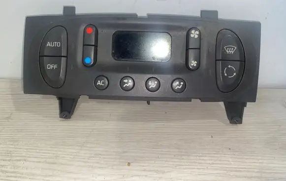 Renault Scenic I Air suspension control unit module (rear) H156262 69477302126932