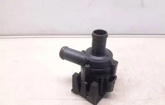 Audi A5 8T 8F Electric auxiliary coolant/water pump 8K0819147