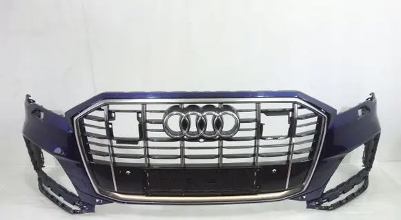 Audi Q7 4M Front bumper upper radiator grill 4M0807437Q