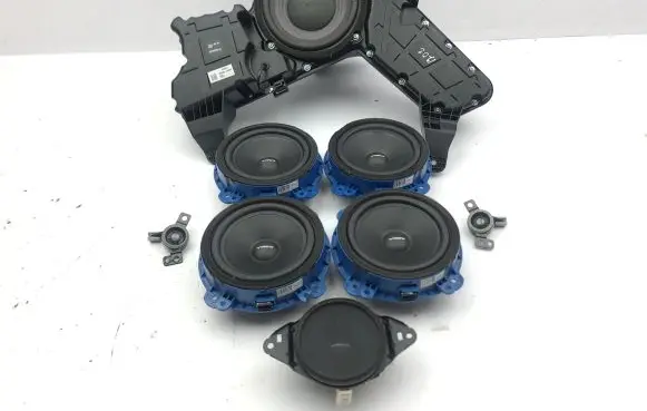 Hyundai Kona I Audio system kit 96380J9000 96330J9100