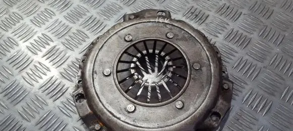 Opel Tigra A Pressure plate MEC1440244