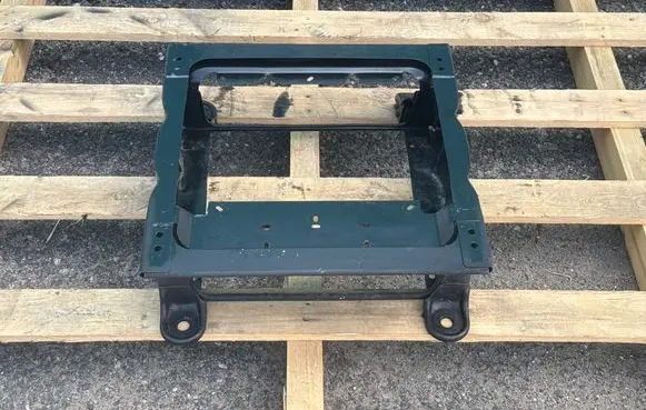 Renault Trafic II (X83) Front passenger seat console base