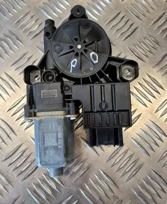 Volkswagen T-Cross Front door window regulator motor 2Q2959406B 1900050949