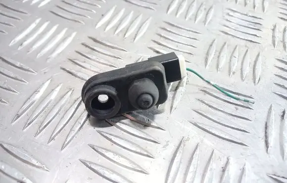 Mitsubishi Lancer VIII Front door sensor 051HA
