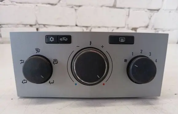 Opel Zafira B Climate control unit 13308174 901513140002 04112009