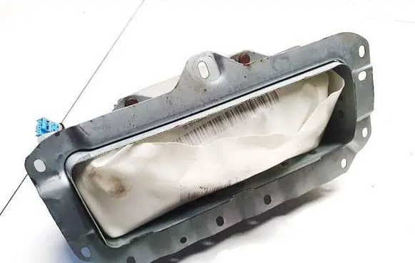 Passenger airbag