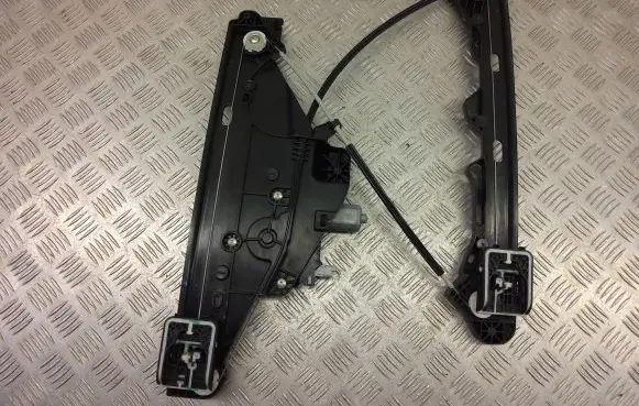 Opel Mokka X Front door window regulator with motor 9828130780