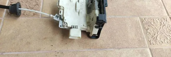 Audi Q7 4L Rear door lock 3C4839015C