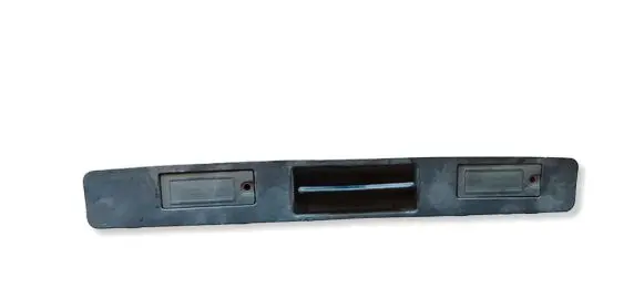 Volvo XC70 Trunk door license plate light bar 9203101